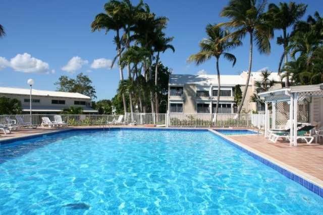 Superbe Studio Avec Piscine, Au Coeur De La Marina! Village Soleil ! Proche Aeroport & Ferry Le Gosier  Kültér fotó